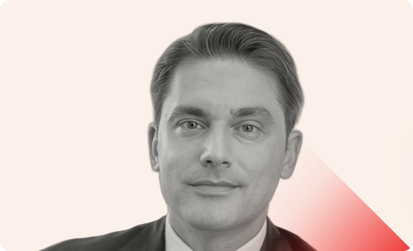 Luca Bernardinetti , Presidente y Socio director